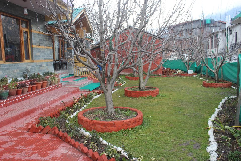 Gezellig Inn - Tree Hill Cottages & Kanyal Villas Manali  Ngoại thất bức ảnh